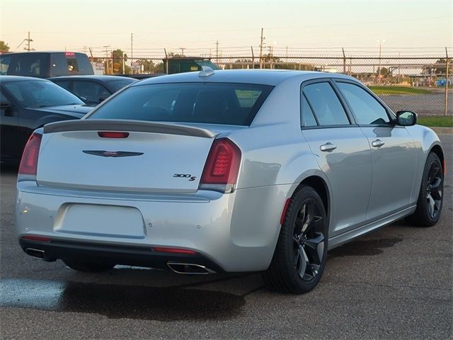 2023 Chrysler 300 300S