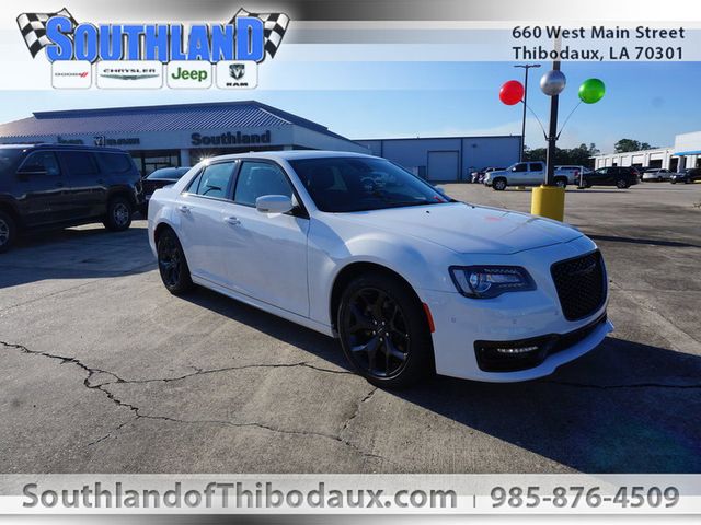 2023 Chrysler 300 300S