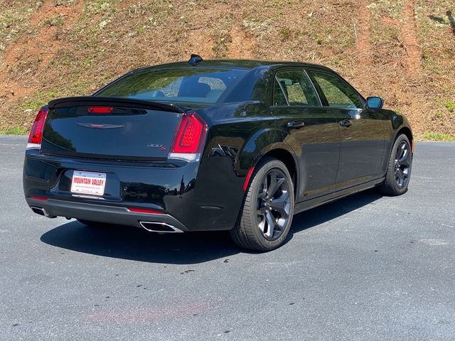 2023 Chrysler 300 300S