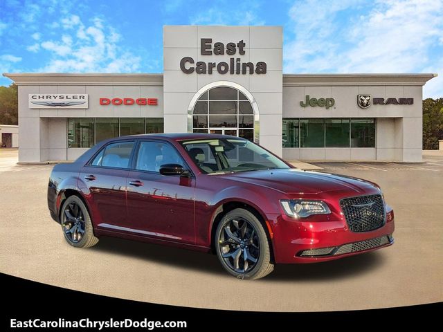 2023 Chrysler 300 Touring