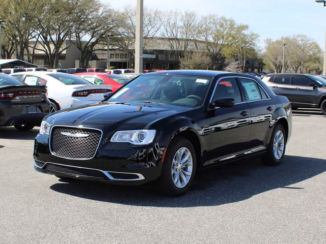 2023 Chrysler 300 Touring