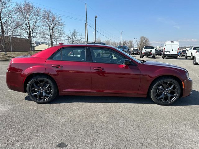 2023 Chrysler 300 Touring