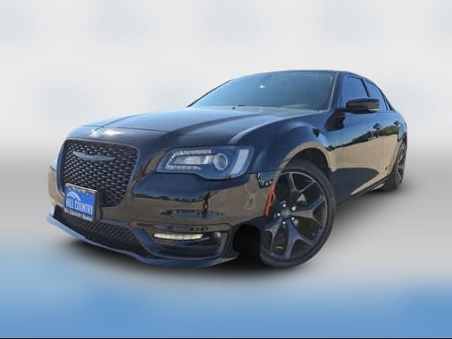 2023 Chrysler 300 Touring L