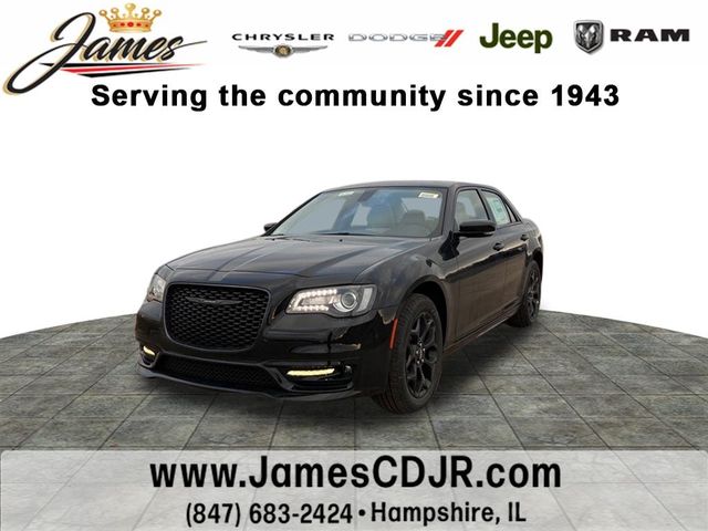 2023 Chrysler 300 Touring L