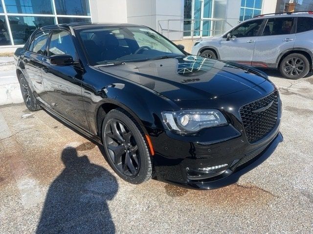 2023 Chrysler 300 Touring L