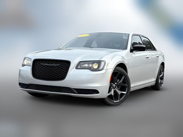 2023 Chrysler 300 Touring