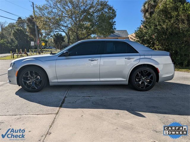 2023 Chrysler 300 Touring