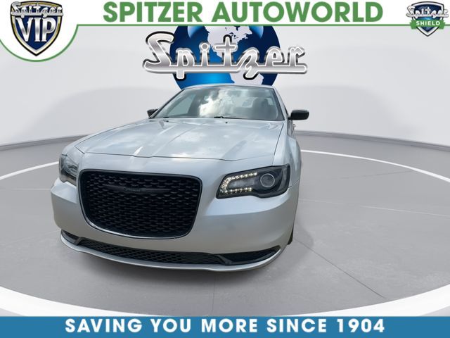 2023 Chrysler 300 Touring