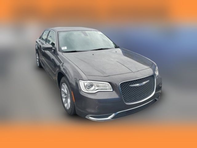 2023 Chrysler 300 Touring