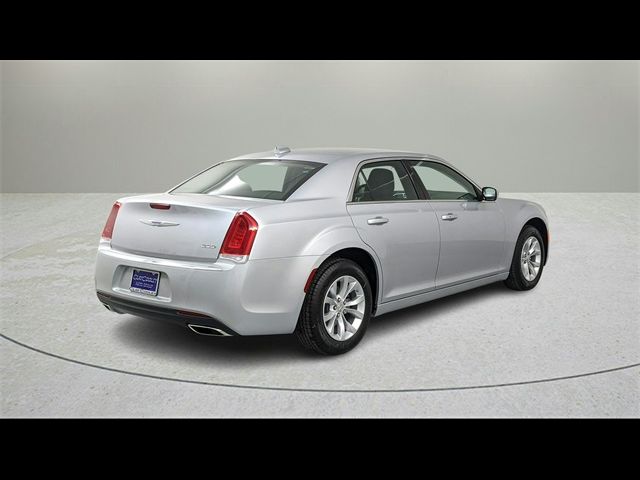2023 Chrysler 300 Touring