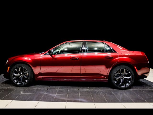 2023 Chrysler 300 Touring