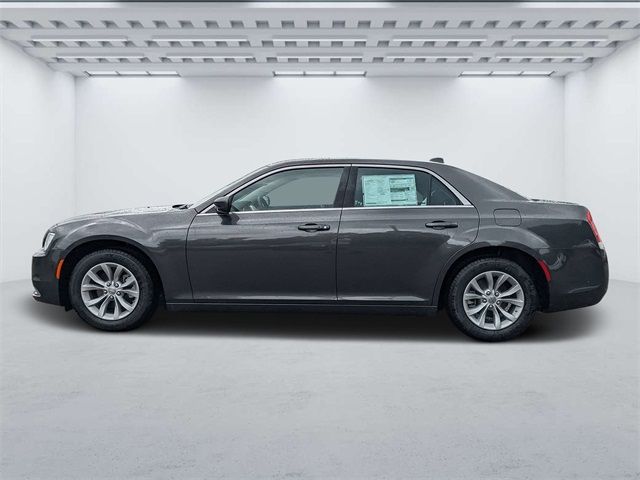 2023 Chrysler 300 Touring