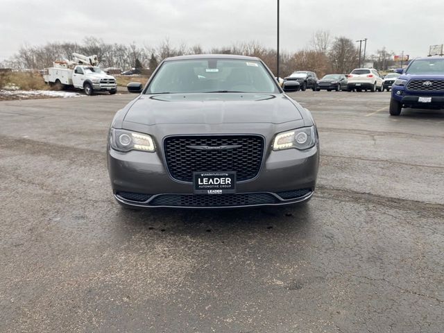 2023 Chrysler 300 Touring