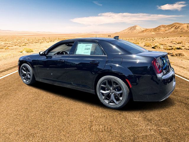 2023 Chrysler 300 Touring