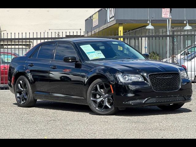 2023 Chrysler 300 Touring