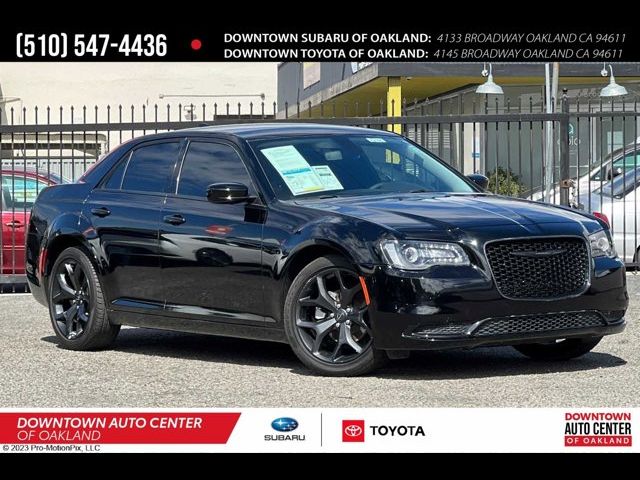 2023 Chrysler 300 Touring