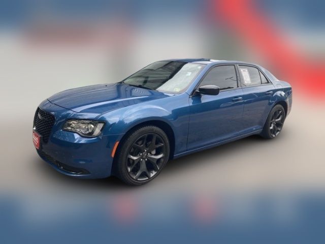 2023 Chrysler 300 Touring