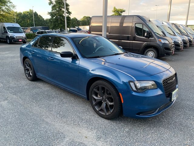 2023 Chrysler 300 Touring