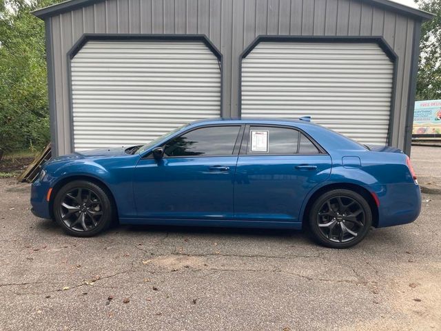 2023 Chrysler 300 Touring