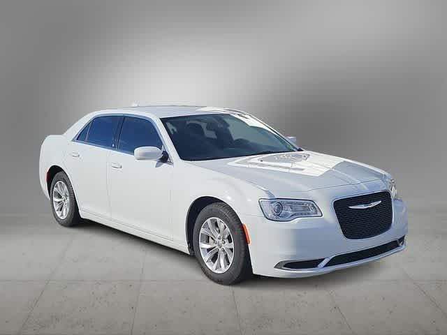 2023 Chrysler 300 Touring