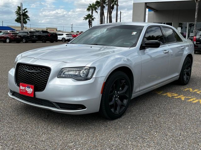 2023 Chrysler 300 Touring