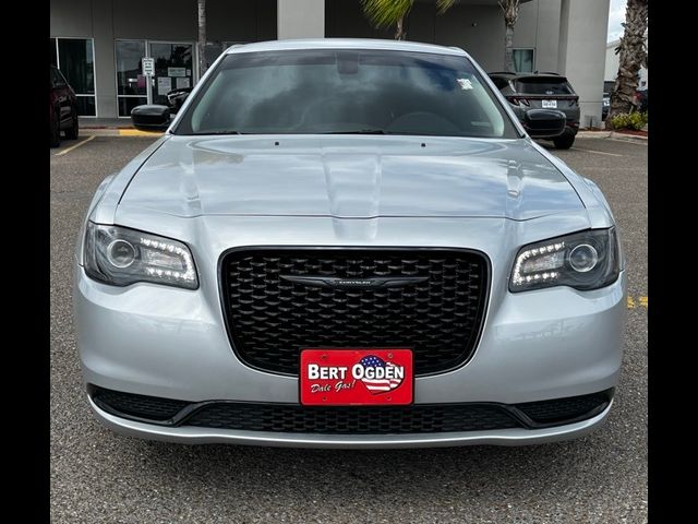 2023 Chrysler 300 Touring