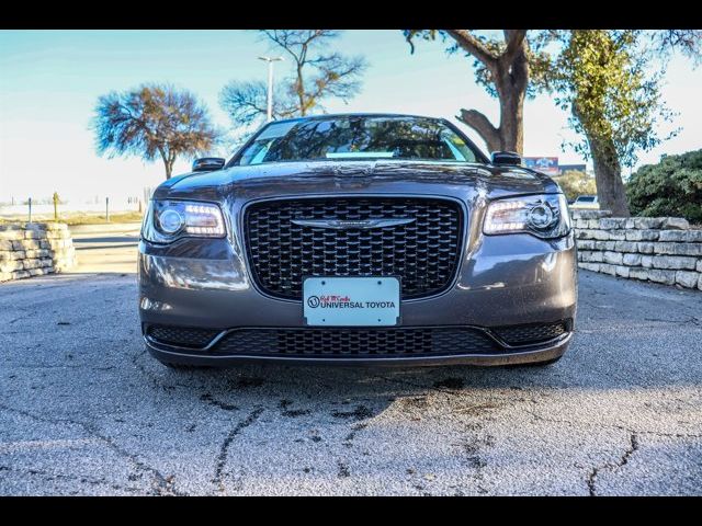 2023 Chrysler 300 Touring