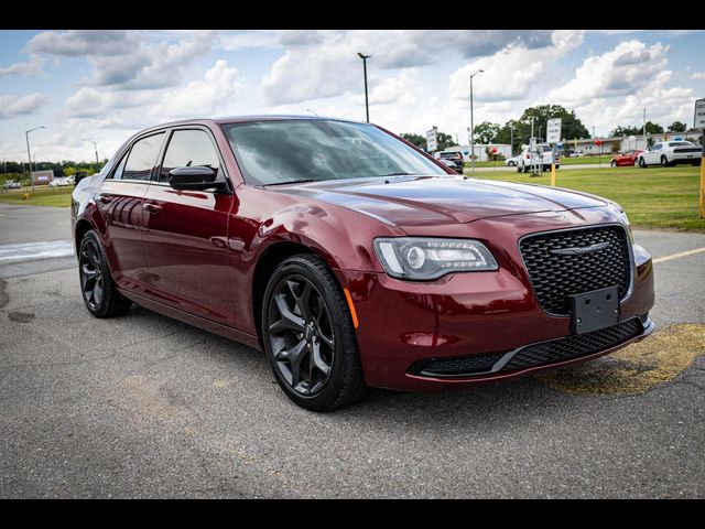 2023 Chrysler 300 Touring