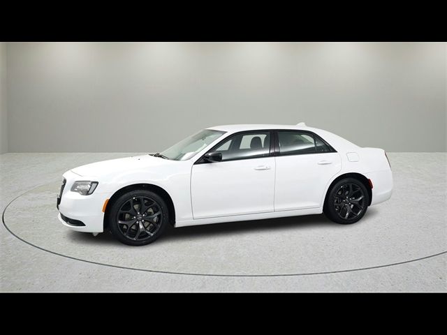 2023 Chrysler 300 Touring