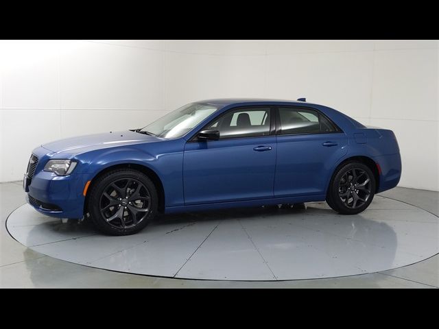 2023 Chrysler 300 Touring