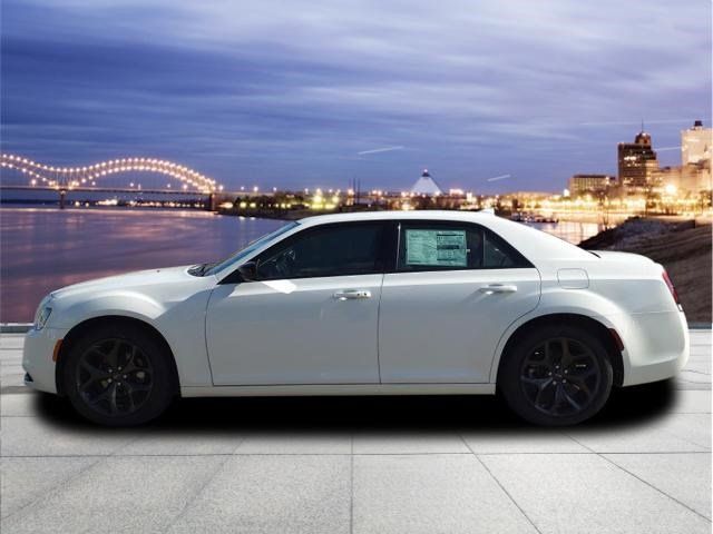 2023 Chrysler 300 Touring