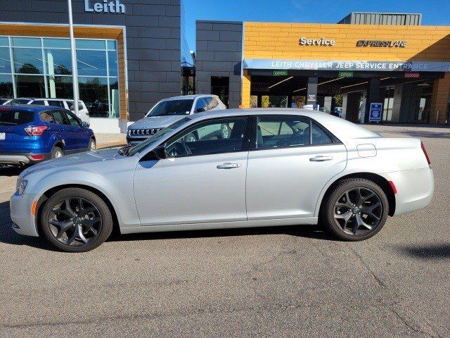 2023 Chrysler 300 Touring