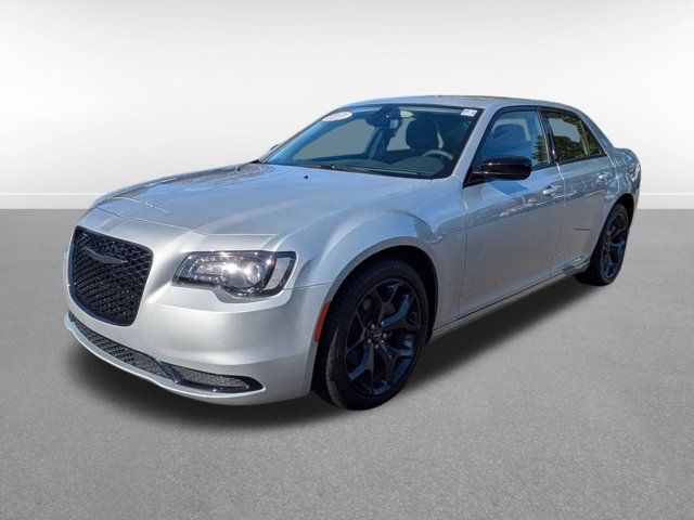 2023 Chrysler 300 Touring