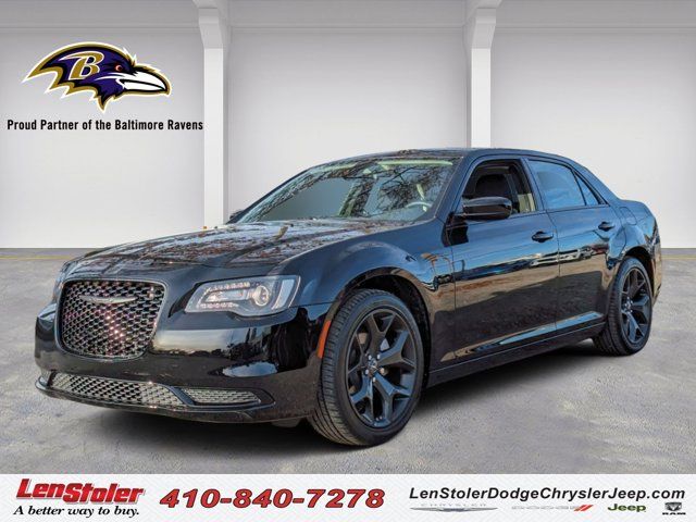 2023 Chrysler 300 Touring