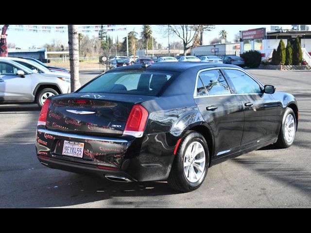 2023 Chrysler 300 Touring