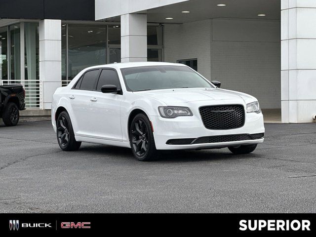 2023 Chrysler 300 Touring