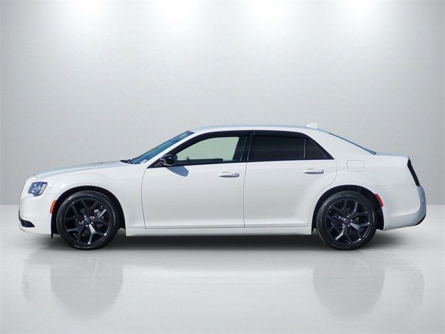 2023 Chrysler 300 Touring