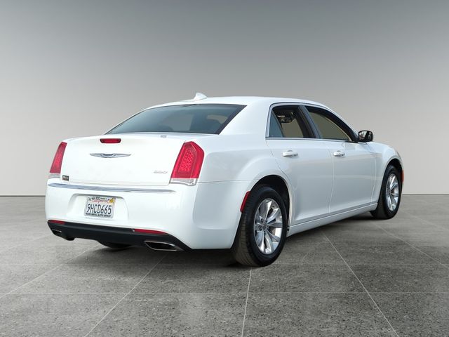 2023 Chrysler 300 Touring