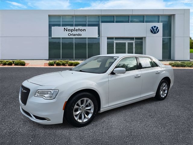 2023 Chrysler 300 Touring