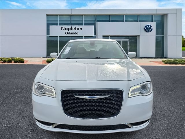 2023 Chrysler 300 Touring