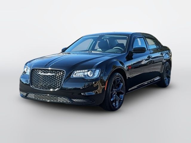 2023 Chrysler 300 Touring