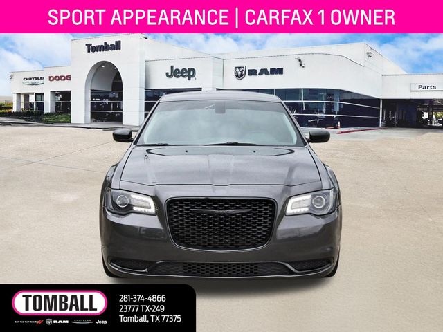 2023 Chrysler 300 Touring