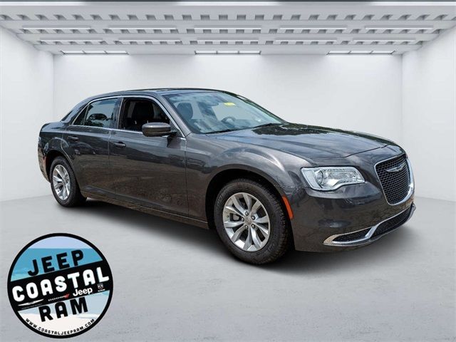 2023 Chrysler 300 Touring