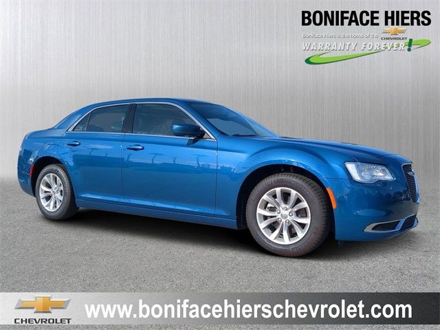 2023 Chrysler 300 Touring