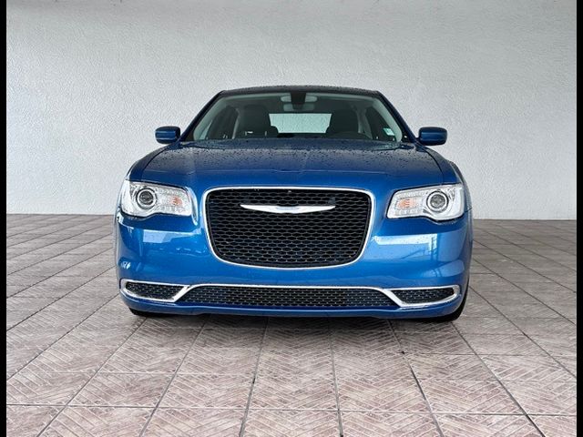 2023 Chrysler 300 Touring