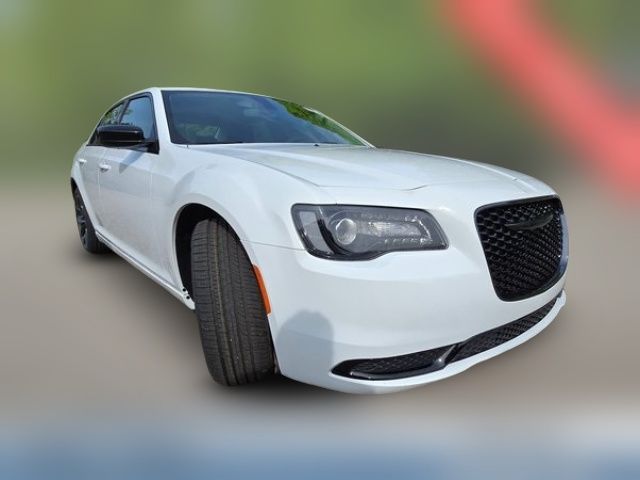 2023 Chrysler 300 Touring