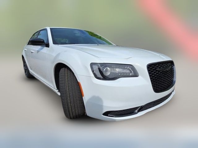 2023 Chrysler 300 Touring