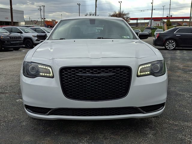 2023 Chrysler 300 Touring