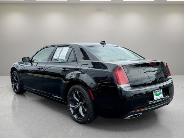 2023 Chrysler 300 Touring