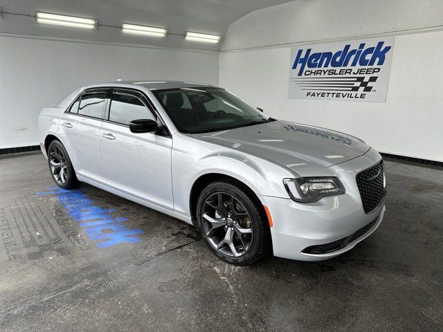 2023 Chrysler 300 Touring